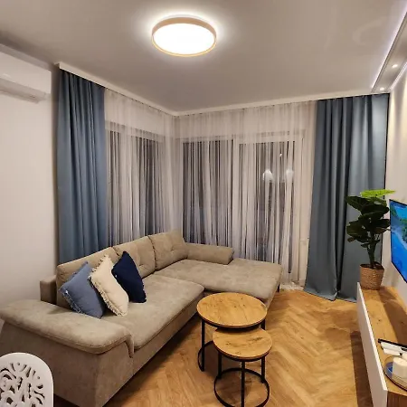 شقة Wakacyjna 5/2 ميلنو