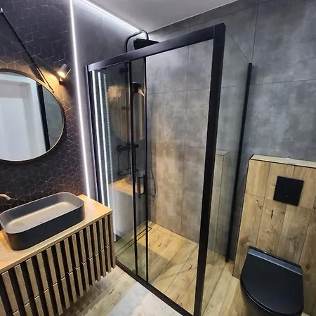 Wakacyjna 5/2 شقة