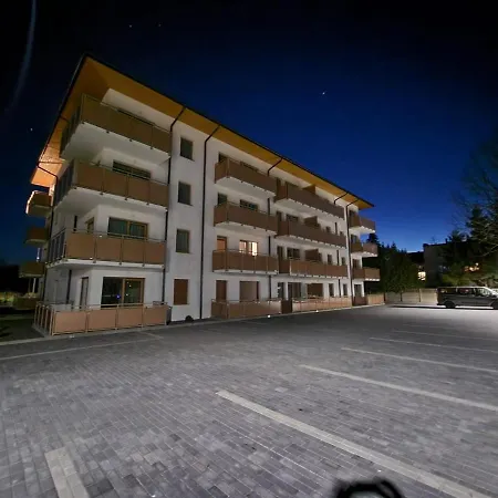 Wakacyjna 5/2 شقة